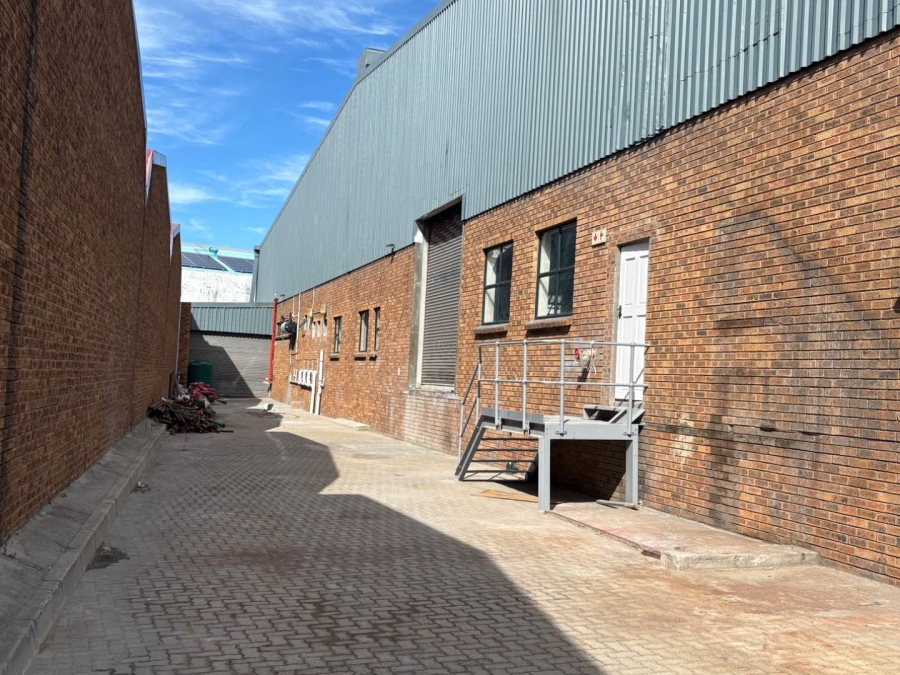 To Let commercial Property for Rent in Montague Gardens Western Cape